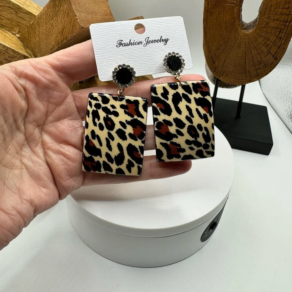 Acrylic and Crystal Earrings‎ NEW